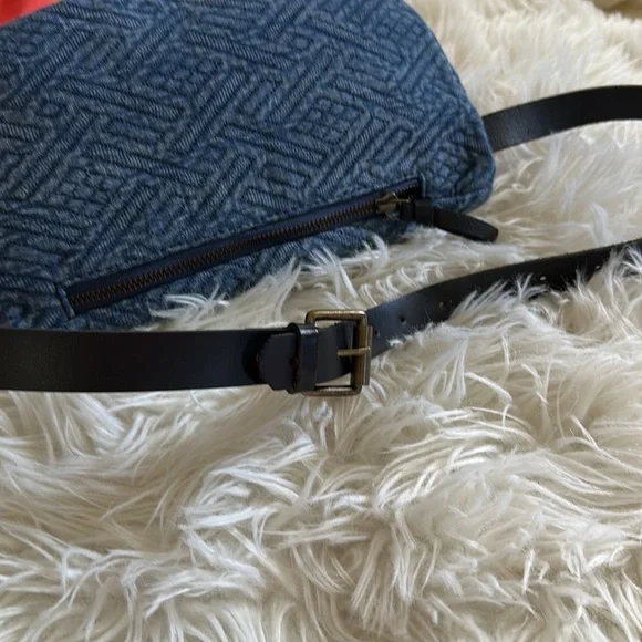 Urban Outfitters Ecote denim cross body fanny pack - Picture 3 of 4